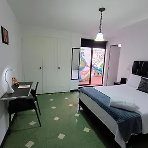 Moradia Laureles Habitación en casa particular